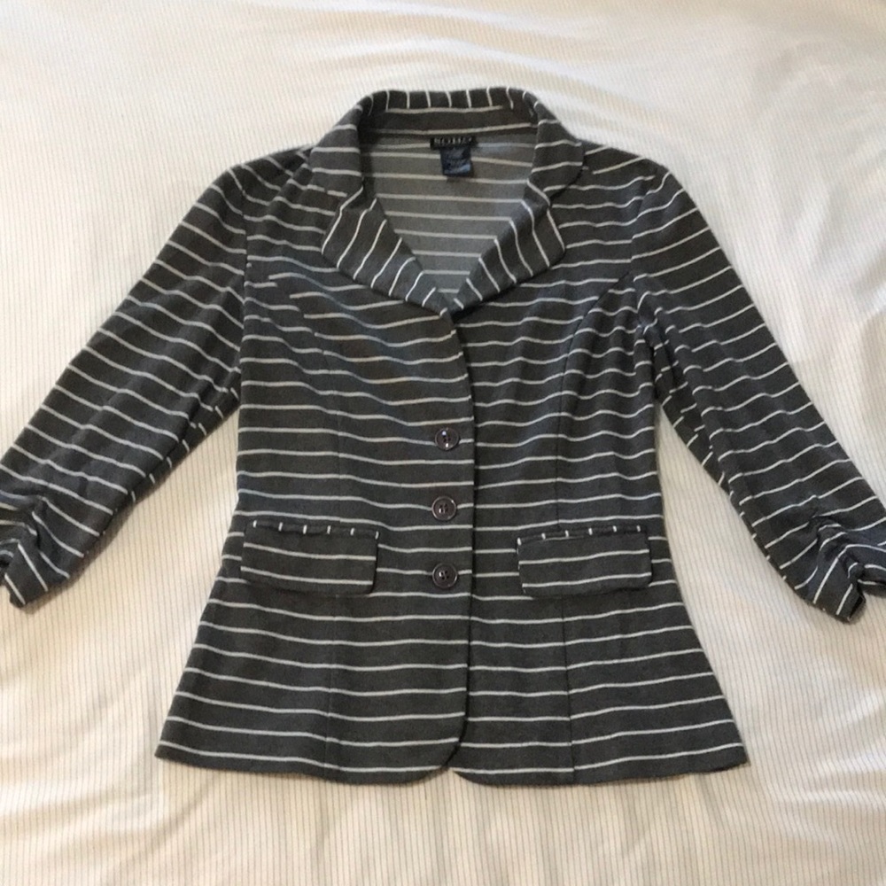 Macy’s size Small gray and white striped jersey blazer